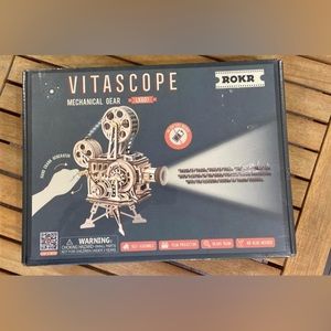 New in box Vitascope wooden puzzle